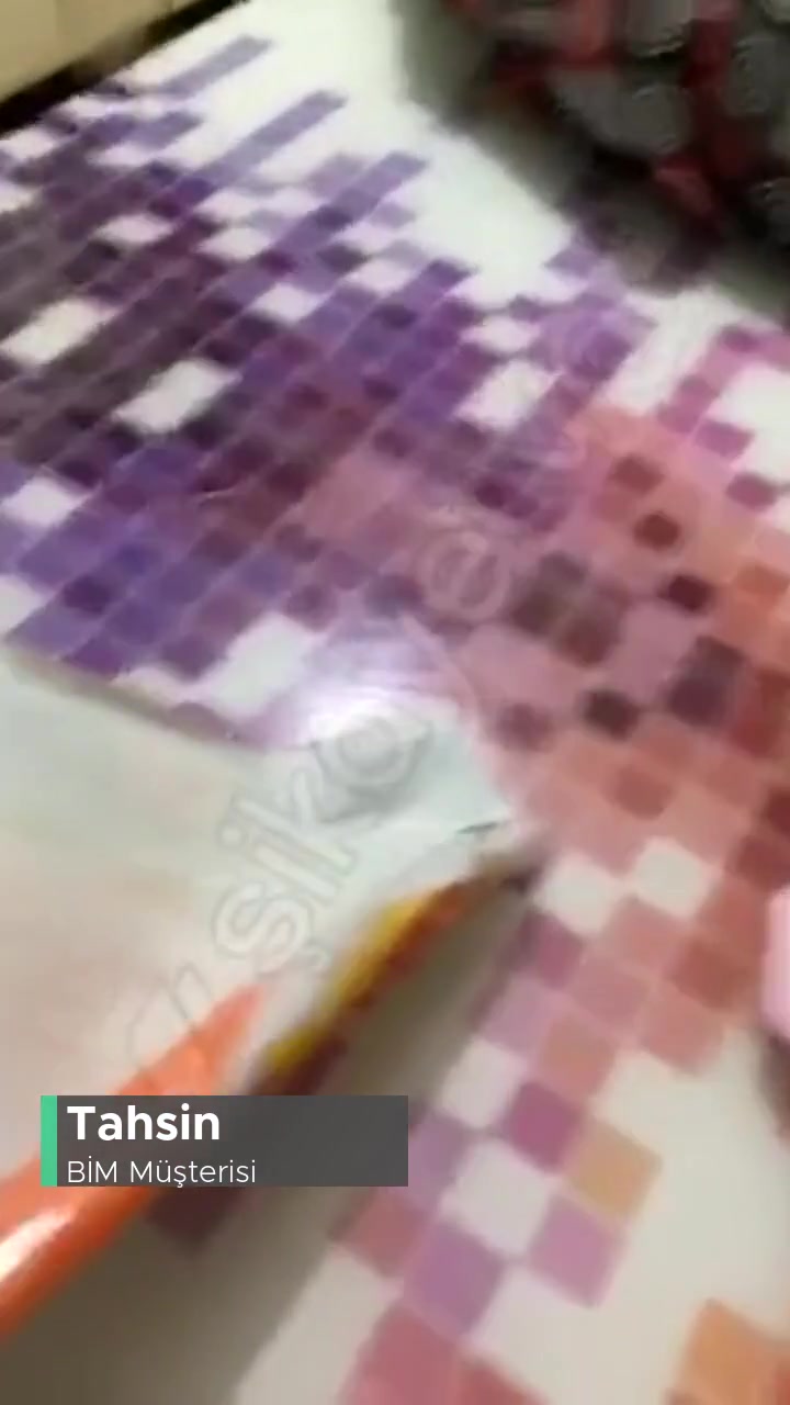 BİM Marketten Alınan Banvit Sosis Küflü Çıktı! videonun kapak resmi