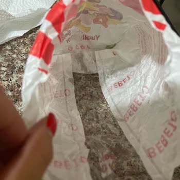 Kağıthane Axis AVM Bebeto Şubesi Kurtlu Jelibonlar Satıyor!