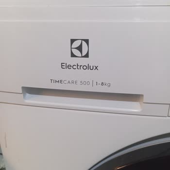 Electrolux Çamaşır Makinesi Kapağı Bozuldu: Servis Süresi Çok Uzun