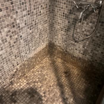 Adin Beach Hotel Memnuniyetsizlik Oda Temizliği Klima Banyo Vb.