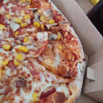 Domino's Pizza Yok Malzemos Ve Asosyal Pizza