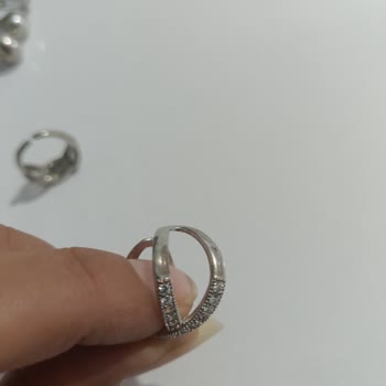 Lujo Aksesuar Ürünleri Çelik Değil