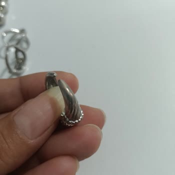 Lujo Aksesuar Ürünleri Çelik Değil