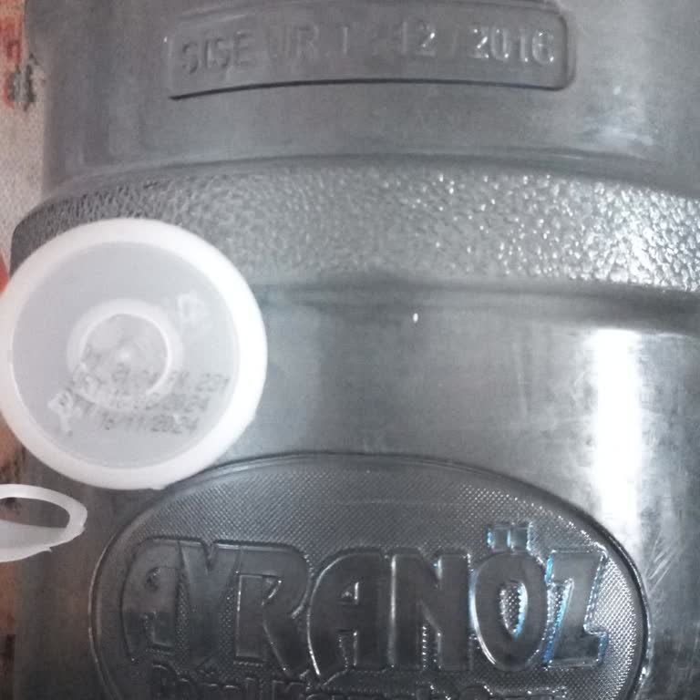 AyranÖz Su 2024 Ağustosta Aldığım Ayranoz Damacana Şişesi 2016 Üretimi Çıktı.