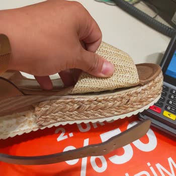 Deichmann Sattığı Ürünün Arkasında Durmuyorlar