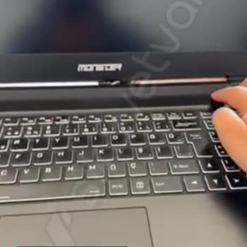 Monster Notebook Arızası Açıldıktan 1 Dakika İçinde Kapanıyor