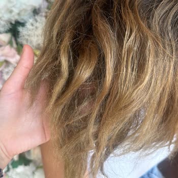 Erol Gönültaş Salon Saçlarımız Yandı, Müşteri Memnuniyeti Sıfır!