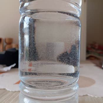 Bursa Su Markalı Sunun İçinde Bilinmeyen Maddeler Olması, Kötü Tad.