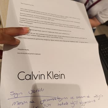 Calvin Klein Çanta Deri Soyulması