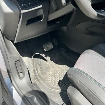 Peugeot 3008 Multimedya Ekranı Kronik Arızalı