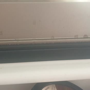 Porçöz Yağ Çözücü Kullanımı Sonrası Buzdolabım Ve Fırınımda Oluşan Lekeler