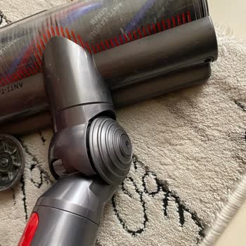 Dyson V15 Süpürge Parça Değişiminde Yaşanan Sorunlar