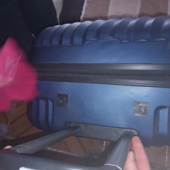 Turgutreis Turizm Firma Bizim Bütün Bavullarımızı Kırdı Ayrıca Otobüs Çok Gel Geldi