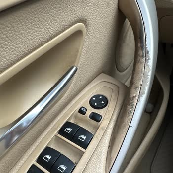 BMW İç Döşeme Plastiklerinin Erimesi