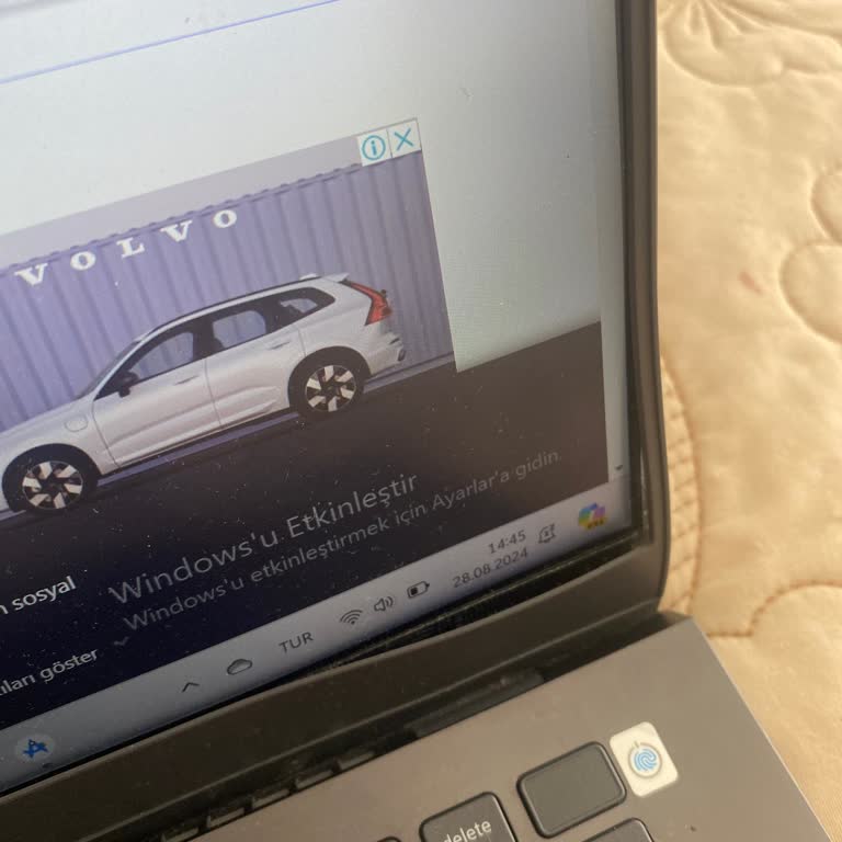 Dell Vostro Ekran Kenarı Açıldı