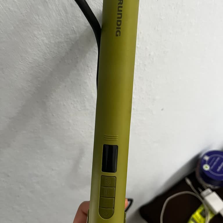 Grundig Düzleştirici Kendi Kendine Kapanıyor