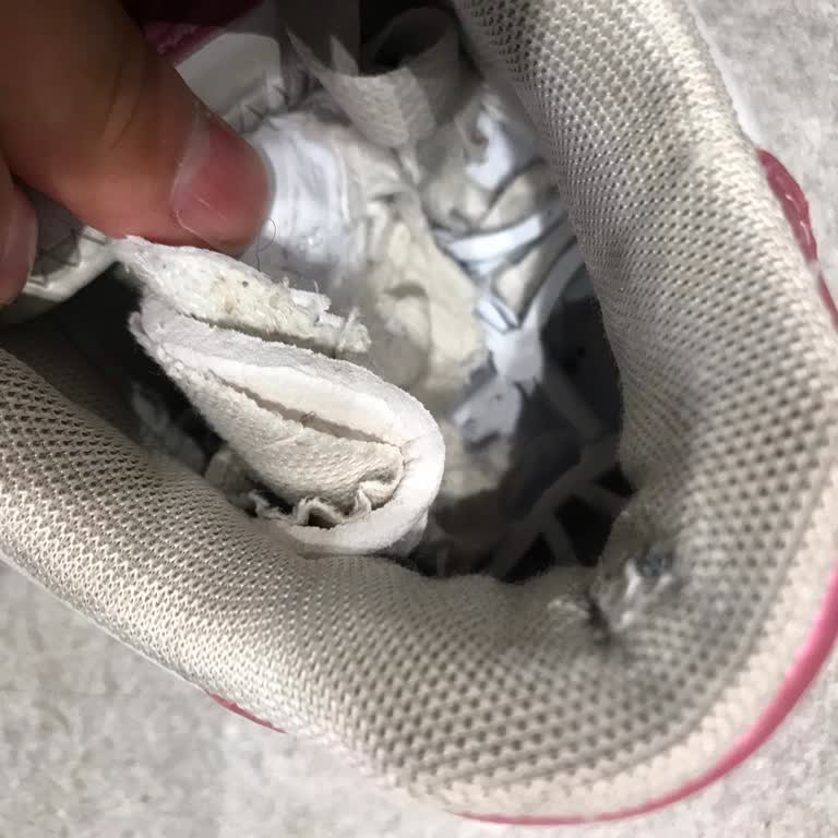 Deichmann Ürünün Arkasında Durmuyor