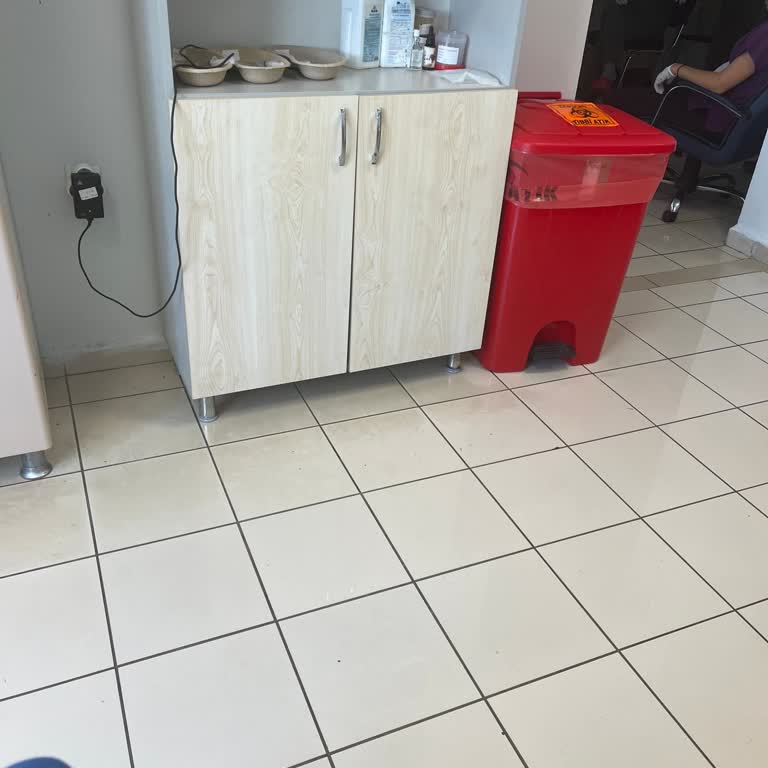 Antalya Eğitim Araştırma Hastanesi Antalya Eğitim Araştırma Kulak Burun Boğaz Pansuman Odası