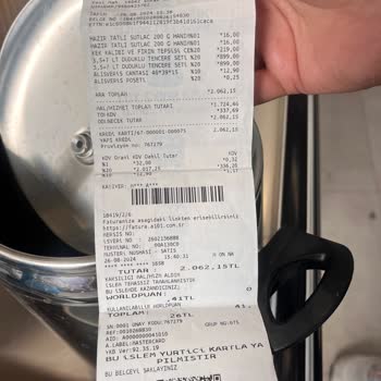 A101 Kullanılmış Ürün Ve Çalışanların Tavırları