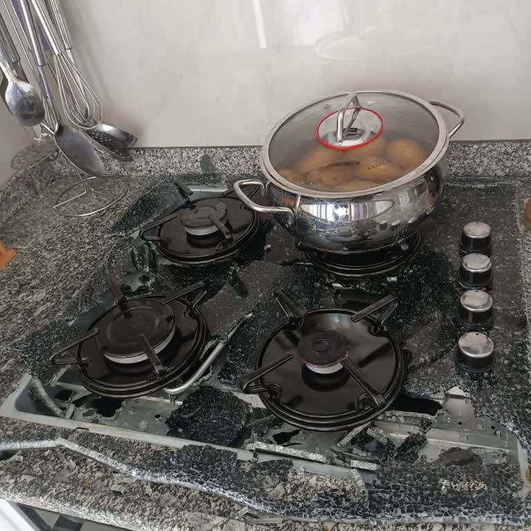 Alpina Cam Ocak Patlaması