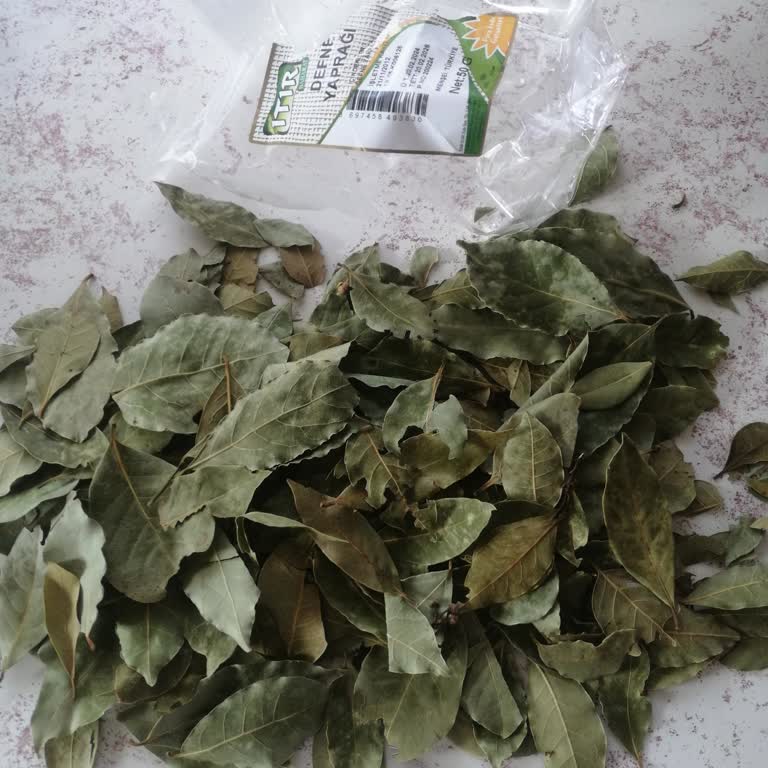 Itır Baharat Defne Yaprağı Paketinin İçeriği Çok Kötü