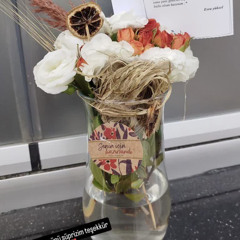 Çiçek Sepeti Çiçek Görseldeki Gibi Değil