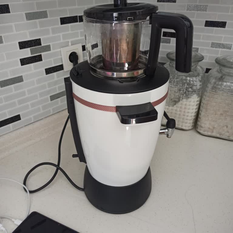 Sürekli Arızalanan Plastik Cam Semaver