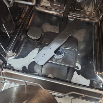 Altus Bulaşık Makinesi Plastik Yanmış Gibi Koku