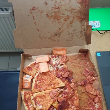 Darmaduman Pizza Yakışmadı Little Caesars