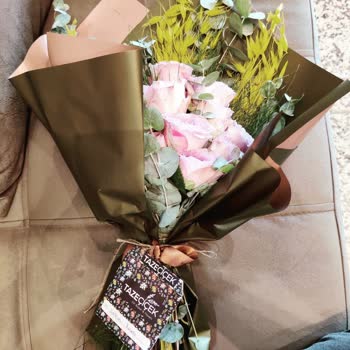 Taze Çiçek Verilen Siparişten Alakasız Ürünü Zamanında Teslim Edemiyor