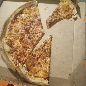 Little Caesars Kalitesiz Basit Bir 🍕 Pizza Yedik :)