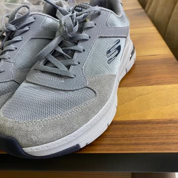 Skechers Ayakkabı Sorunu Renk Tonu Açıldı