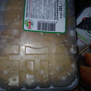 Şok Marketler Küflenmiş Tarihi Geçmiş Ürün