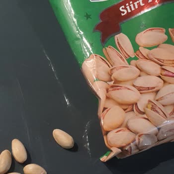 Şok Market Amigo Marka Çerezin İçinden Çıkan Kemik