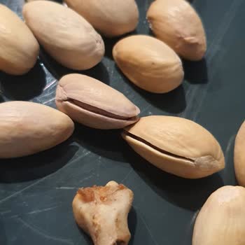 Şok Market Amigo Marka Çerezin İçinden Çıkan Kemik