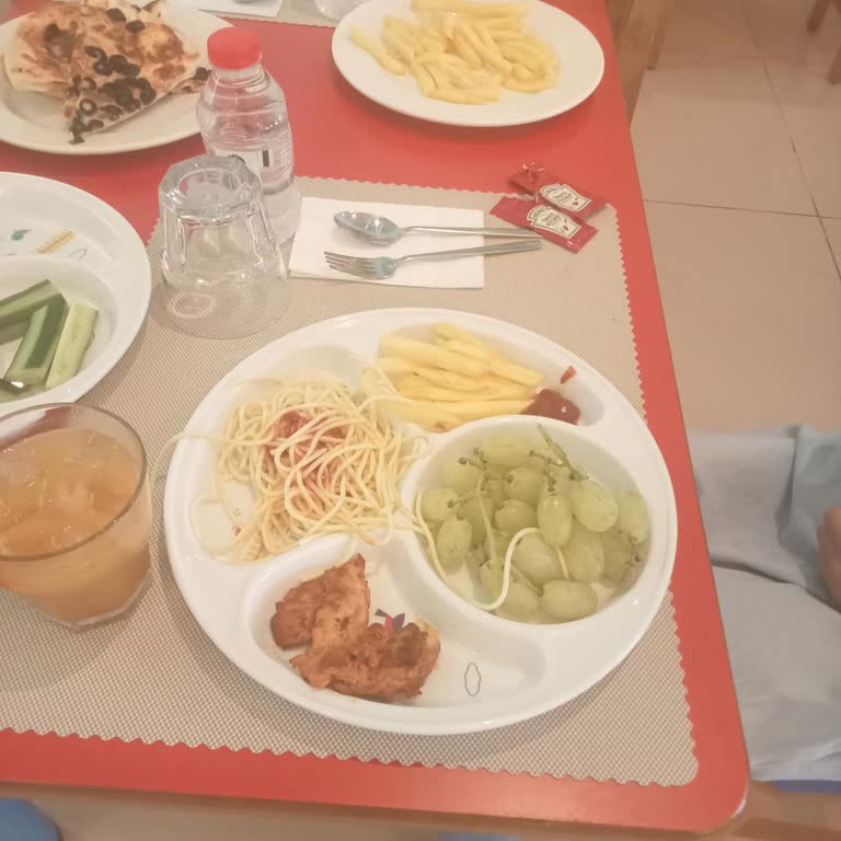 A Good Life Utopia Family Resort Kötü Yemek Ve Kalabalık