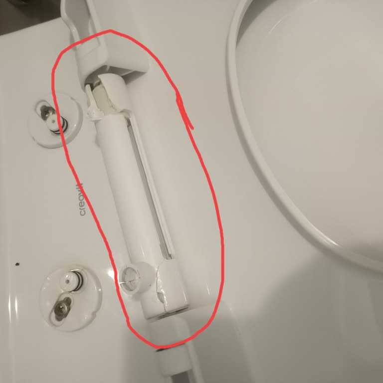 Creavit Klozet Kapak Menteşesi