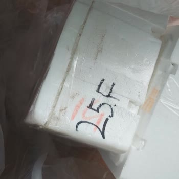 Aydın Kadın Kooperatifi (Instagram: kadinkooperatif) Ürünlerin Kirli Kutularda Gönderilmesi