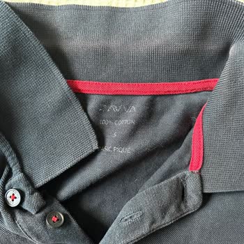 Avva T-shirt Rengi Soldu