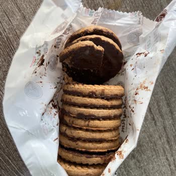 Torku Çikolatası Şekli Sıkıntılı Bisküvi