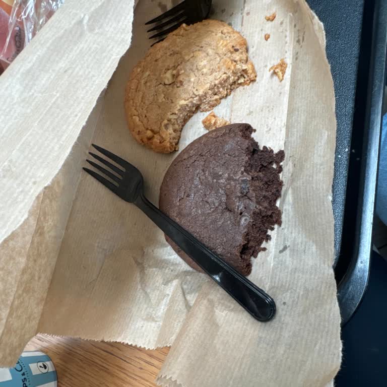 Cups&Clouds Havalimanında Hayal Kırıklığı: Soğuk Cookie Ve Kötü Hizmet