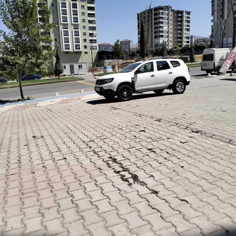 Renault Urma Bir Aydır Aracımın Hasarını Gideremedi