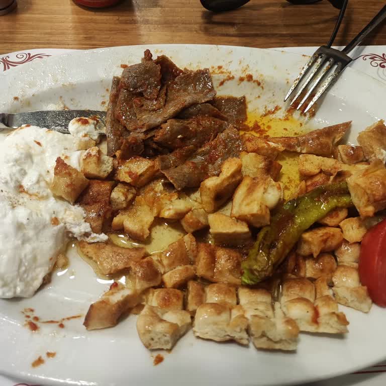 Şan İskender Kokmuş Et Satıyorlar Resmen.