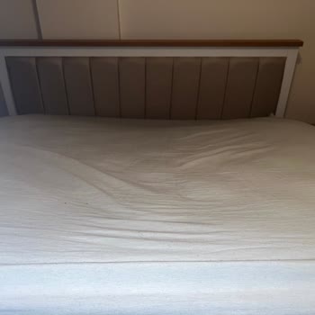 Vivense Yatak Odası Karyola Demiri 3 Ayda Yamuldu Çöktü