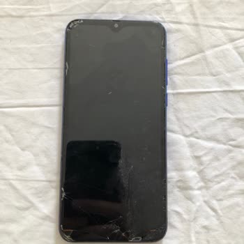 Media Markt Redmi13 Pro Yerine Eski Kırık Kullanılmış Telefon Gönderdi