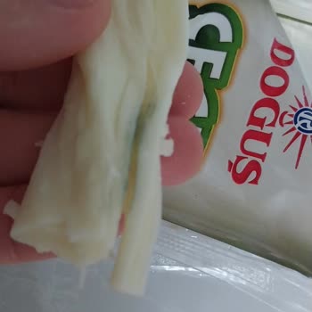 Hakmar Gıda Pendik'te Satın Alınan Çeçil Peynirinde Küflenme Sorunu