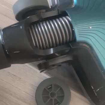 PHILIPS Ev Aletleri Philips Ultimate Elektrikli Süpürge Başlık Tekerleği Kırıldı