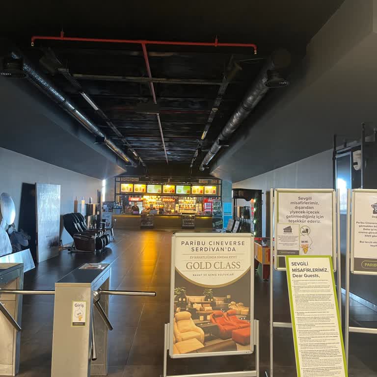 Serdivan AVM Sinema Salonunda Klima Sorunu Ve Yetersiz Hizmet