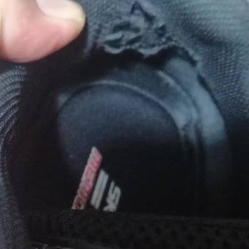 Skechers Üretici Hatasına Tüketici Hatası Diyor...