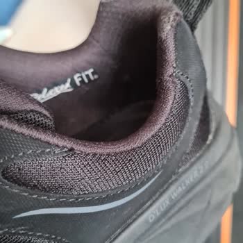 1 Ayda Ayakkabı Yırtıldı Skechers